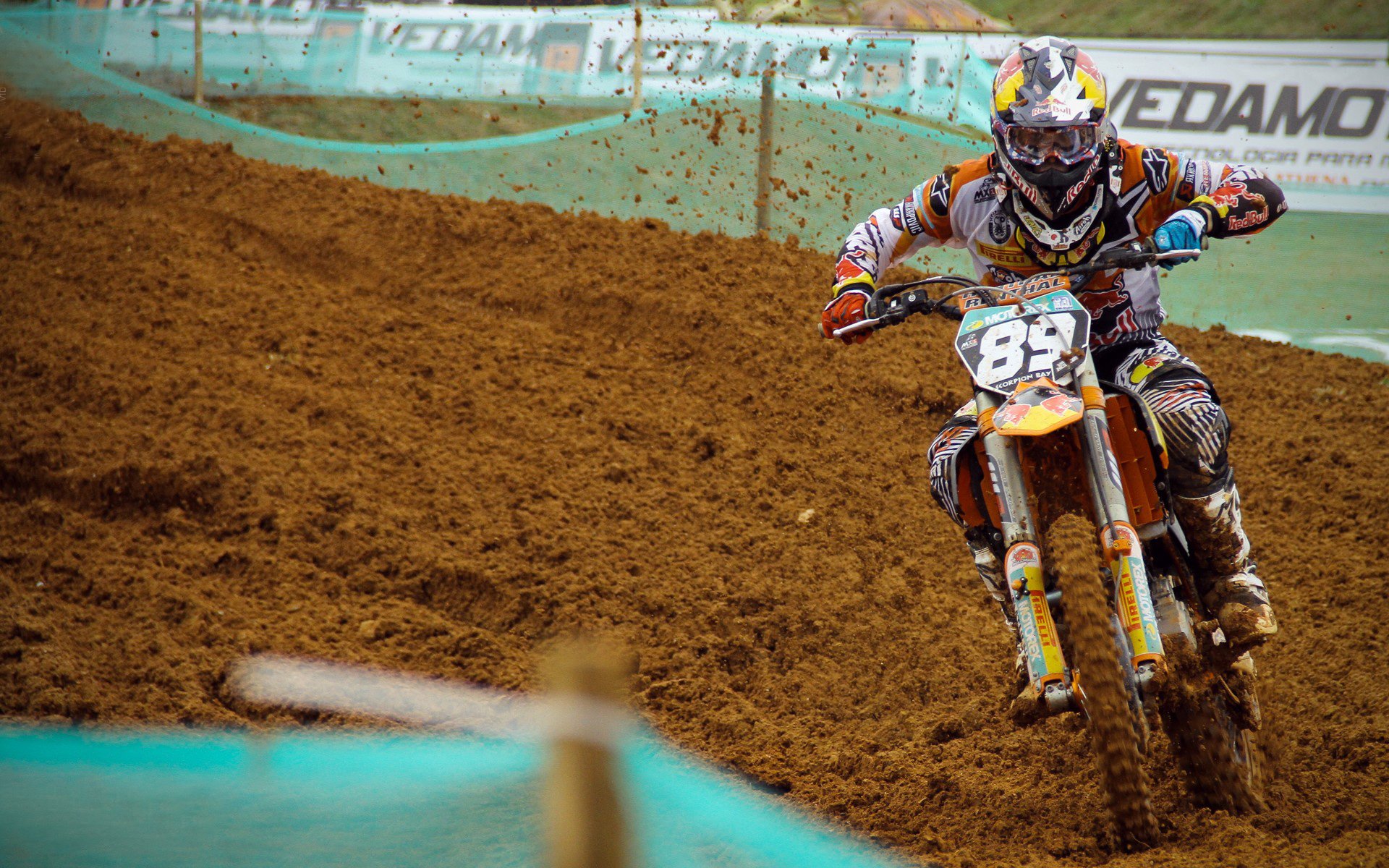 “天府校区台球赛：技术与心理的双重较量”